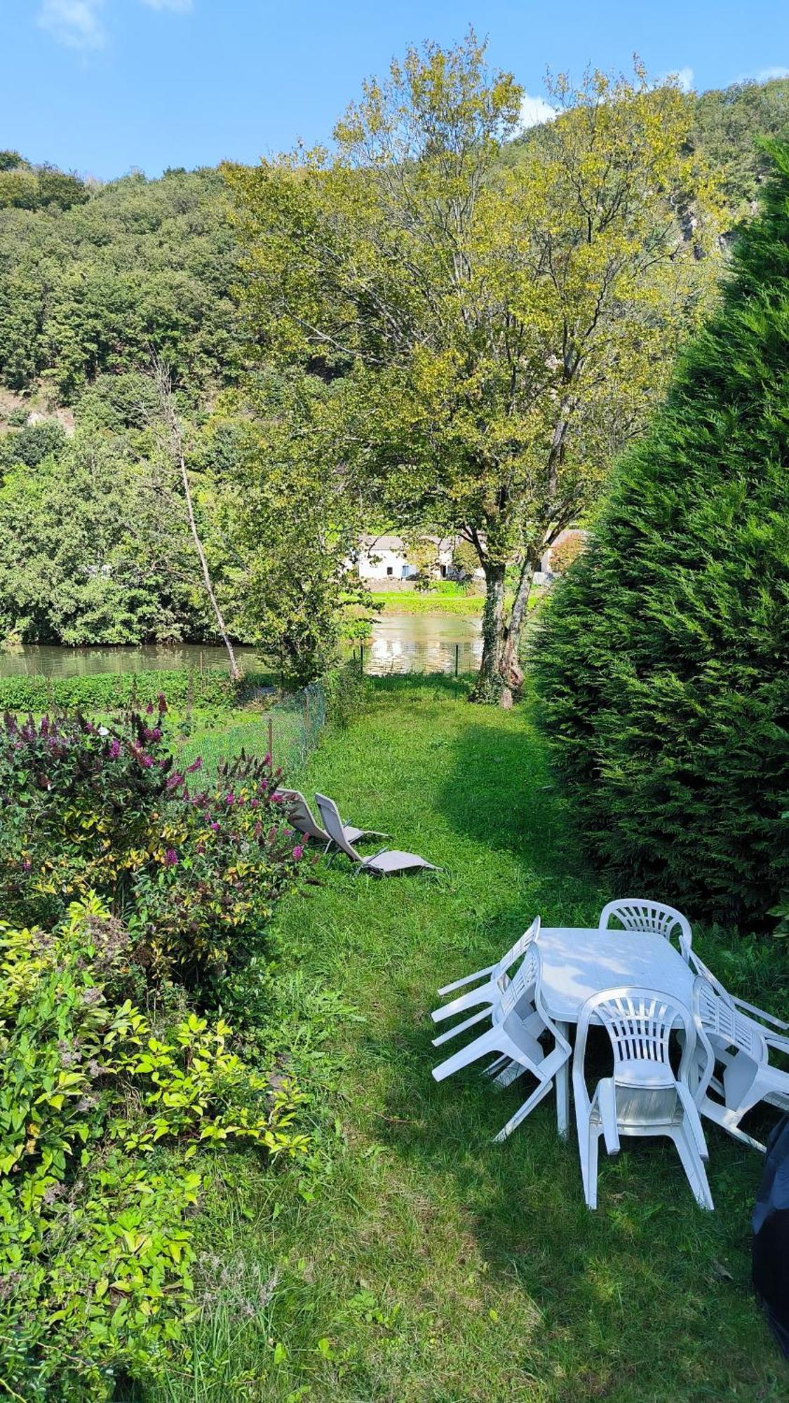 Le Doux Rivage, Proche De Charleville, Jardin Et Acces A La Voie Verte Joigny-sur-Meuse Exterior photo